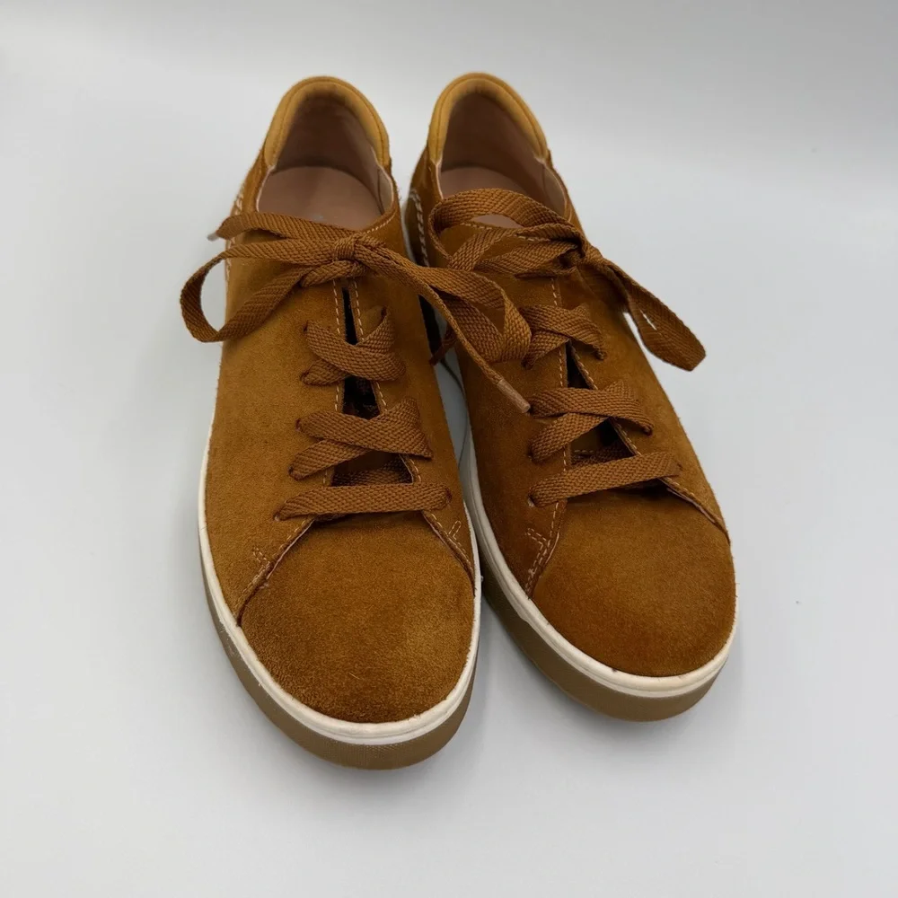 Geox Respira Brown Suede Lace-Up Sneakers – Size 35 (US 5)
